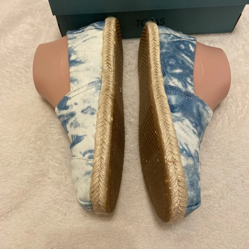 TOMS Blue And White Tie-Dye Espadrilles